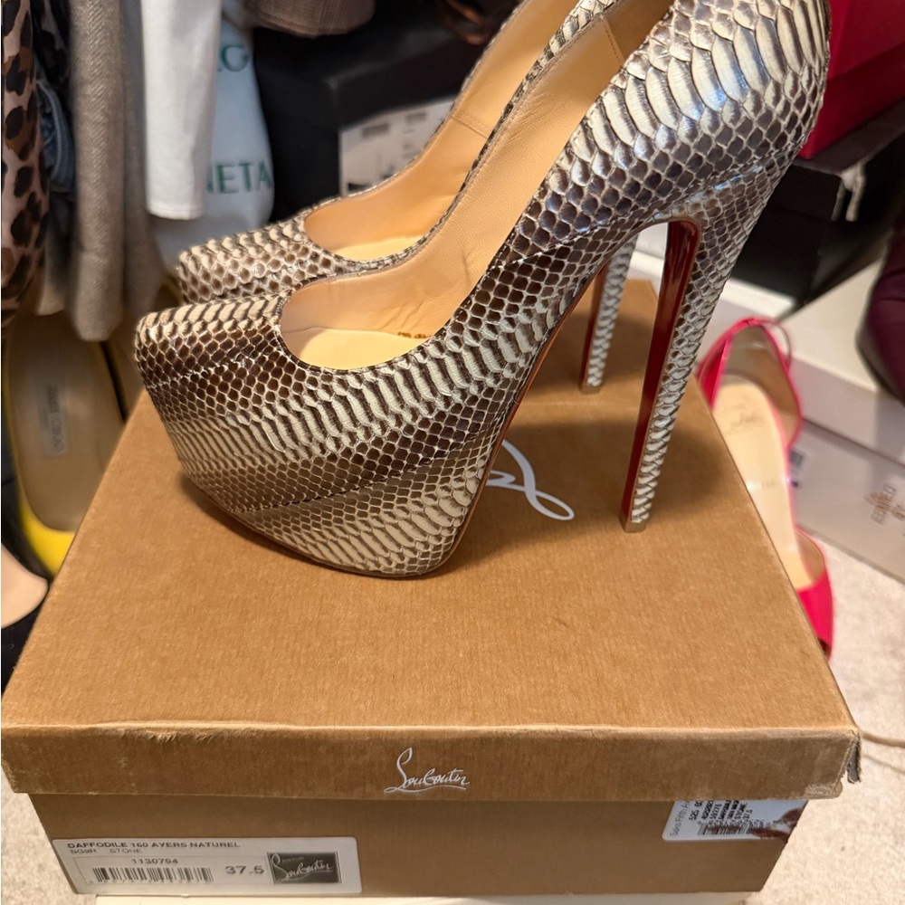 Christian Louboutin Daffodile 160 Ayers Python Pumps – Size 37.5